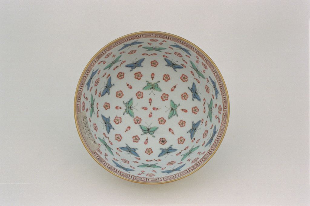 图片[2]-Yellow ground pastel colored bowl with bright “Long Life and Boundless Boundaries”-China Archive